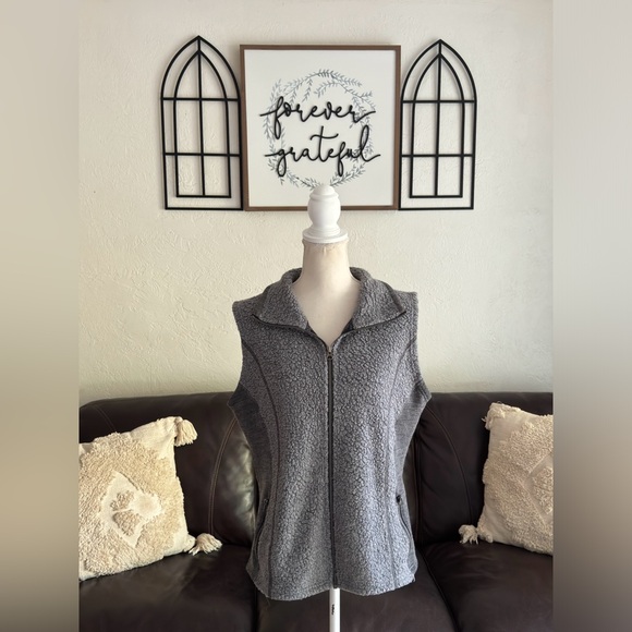 Kuhl Kozet Vest Wool Blend Fleece Full Zip Gray Two Tone Outdoor Size L Casual - Picture 2 of 11